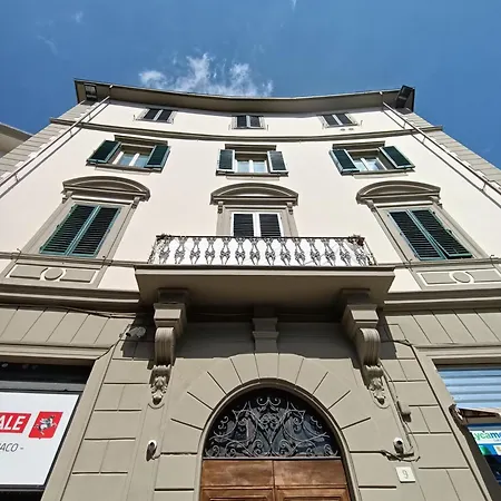 52cento Apts Apartment *