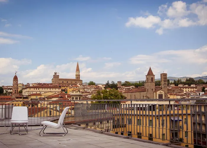 52cento Apts * アレッツォ