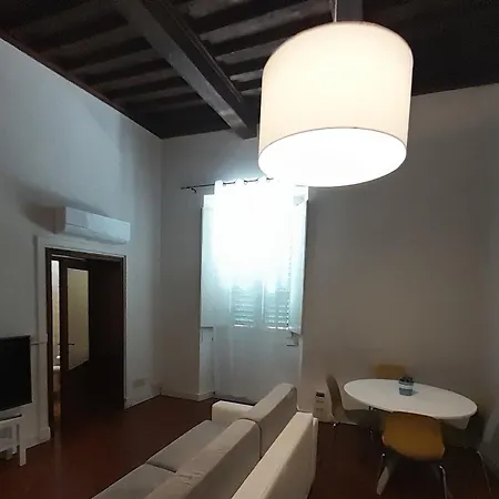 52cento Apts * 阿雷佐